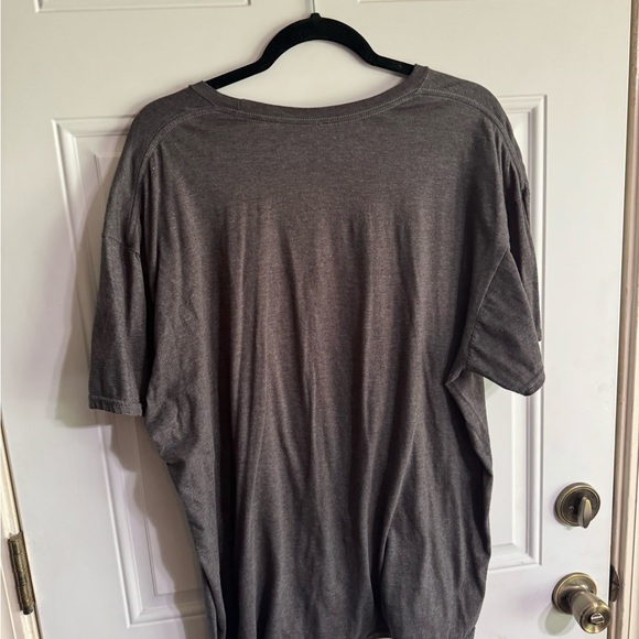 Central Perk T-Shirt - Picture 2 of 2